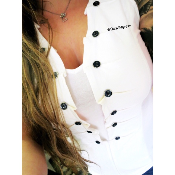 NWT Anthropologie button detailed tank top ✨ - Picture 3 of 5